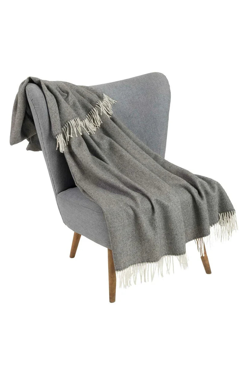 Apu Kuntur - Alpaka Decke - Fischgrat - 100% Baby-Alpaka