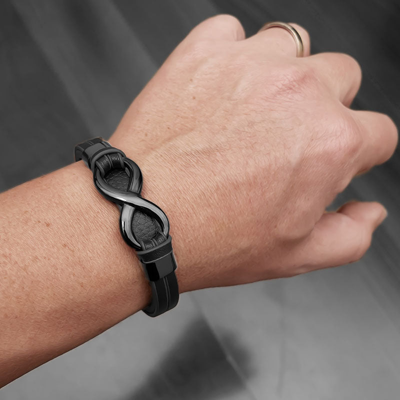 INFINITY BLACK