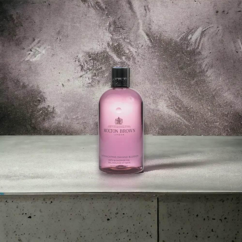 Molton Brown Intoxicating Davana Blossom Shower Gel - BLACK ELIXIR - Maison de Parfum
