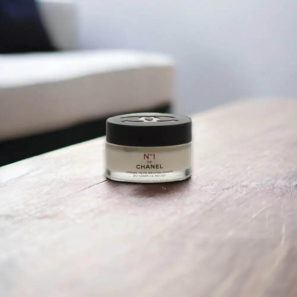 CHANEL N°1 de Chanel Red Camellia Revitalizing Eye Cream - BLACK ELIXIR - Maison de Parfum