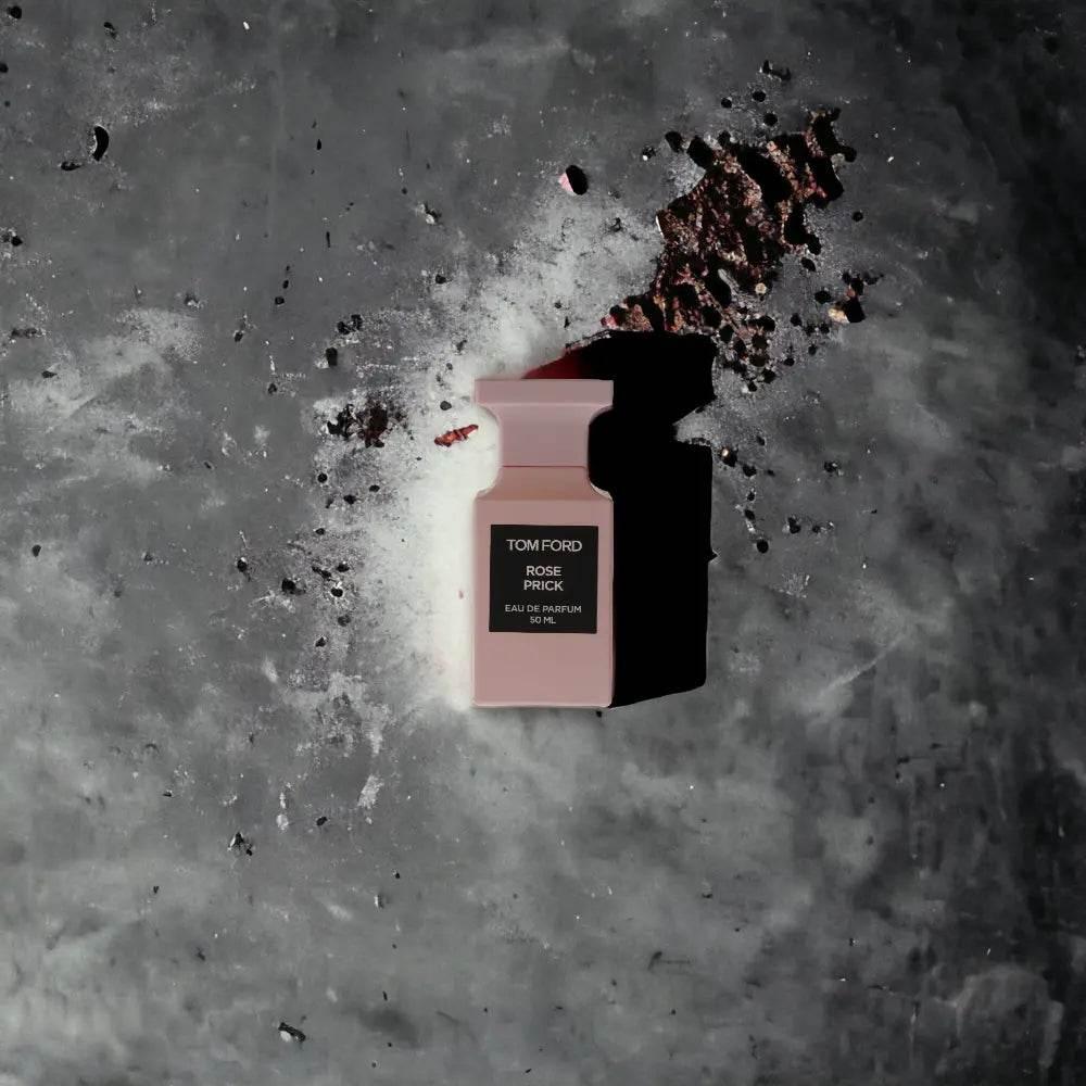 TOM FORD Private Blind Rose Prick Eau de Parfum - BLACK ELIXIR - Maison de Parfum