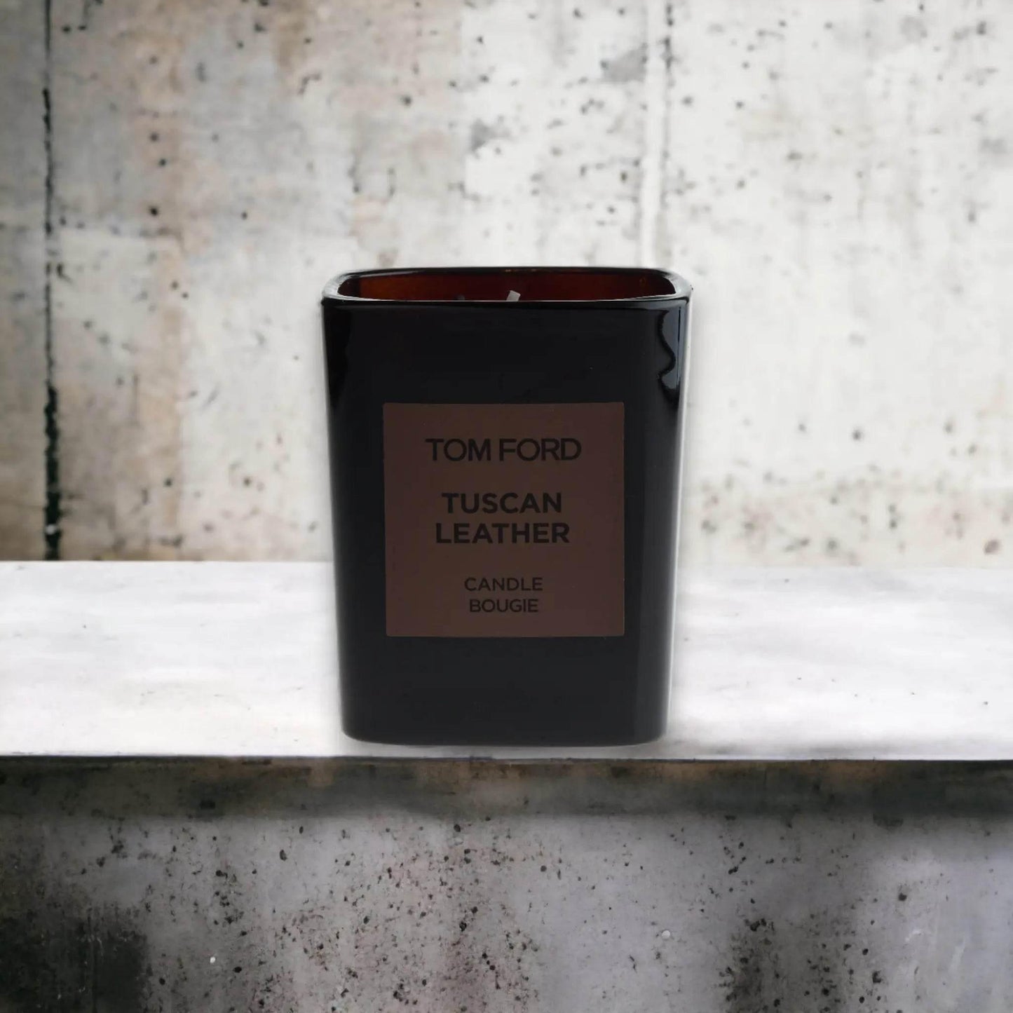 TOM FORD Tuscan Leather Duftkerze - BLACK ELIXIR - Maison de Parfum