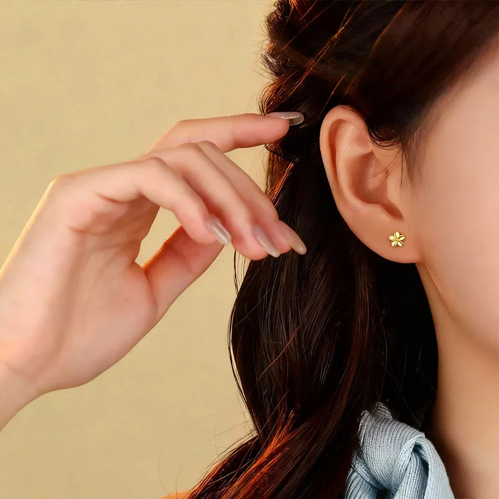 Ohrstecker aus 925er Sterling-Silber, Mini-Blume