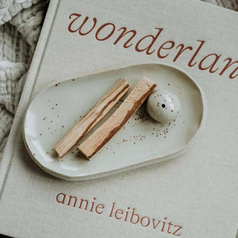 no need for more - Räucherstäbchenhalter - Keramik - Palo Santo