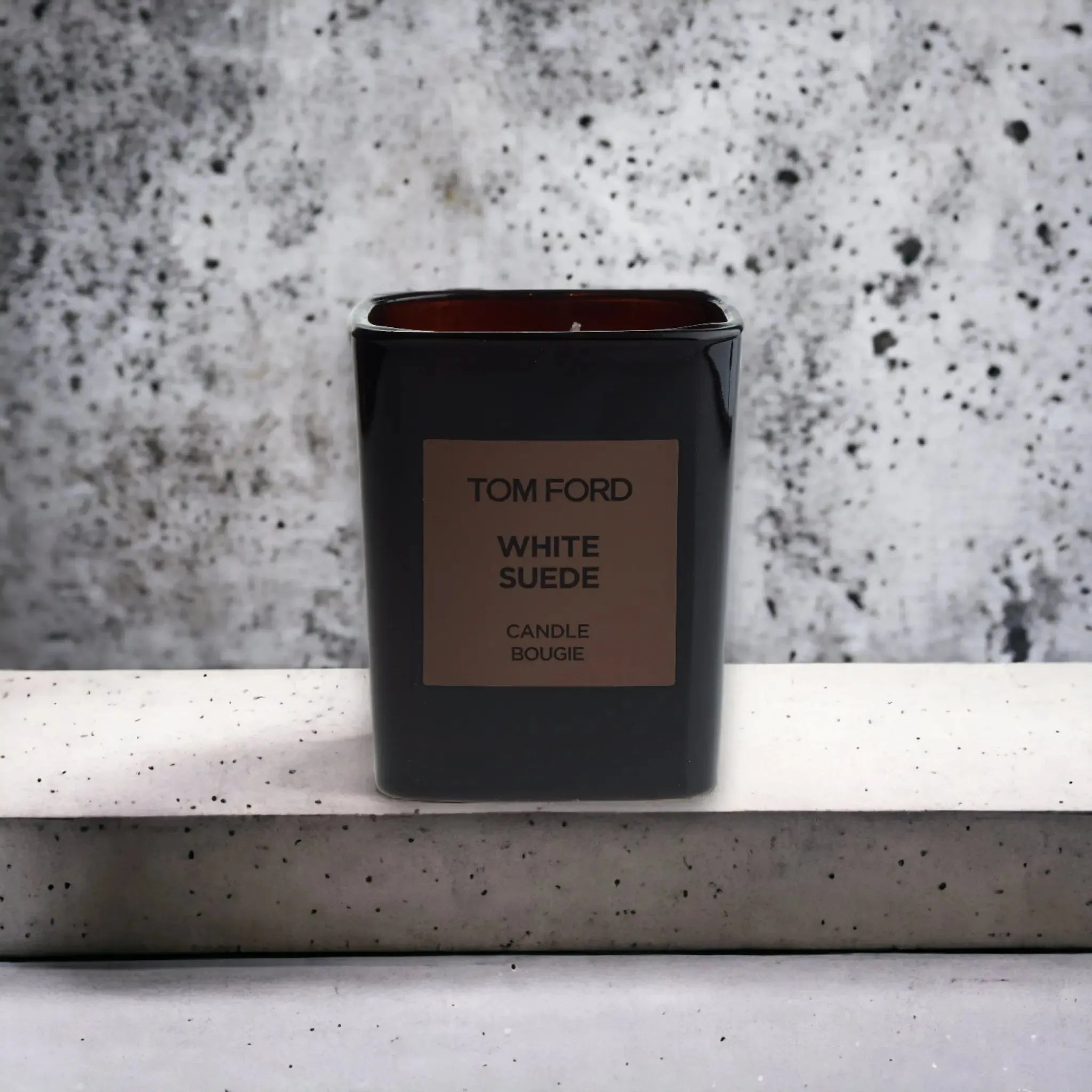 TOM FORD White Suede Duftkerze - BLACK ELIXIR - Maison de Parfum