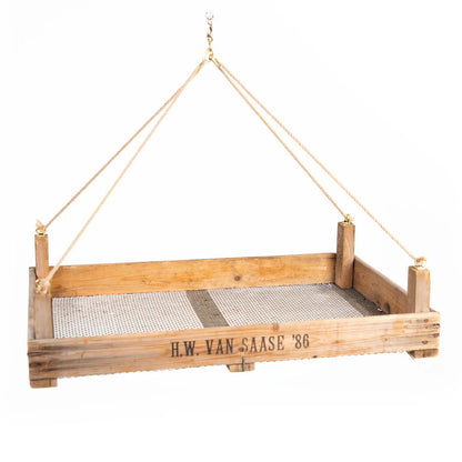 Hängeampel aus Zwiebelsieb