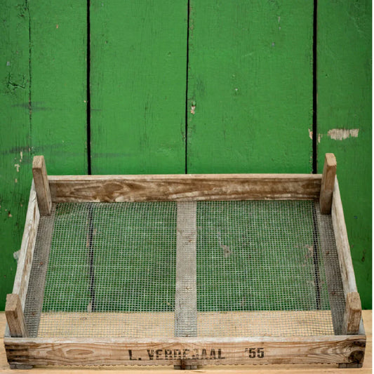 Rustikales Zwiebelsieb