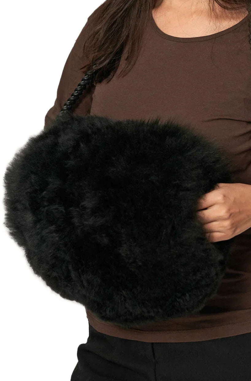 Apu Kuntur - Alpaka Muff – Luxus Handwärmer aus 100% Alpaka Fell