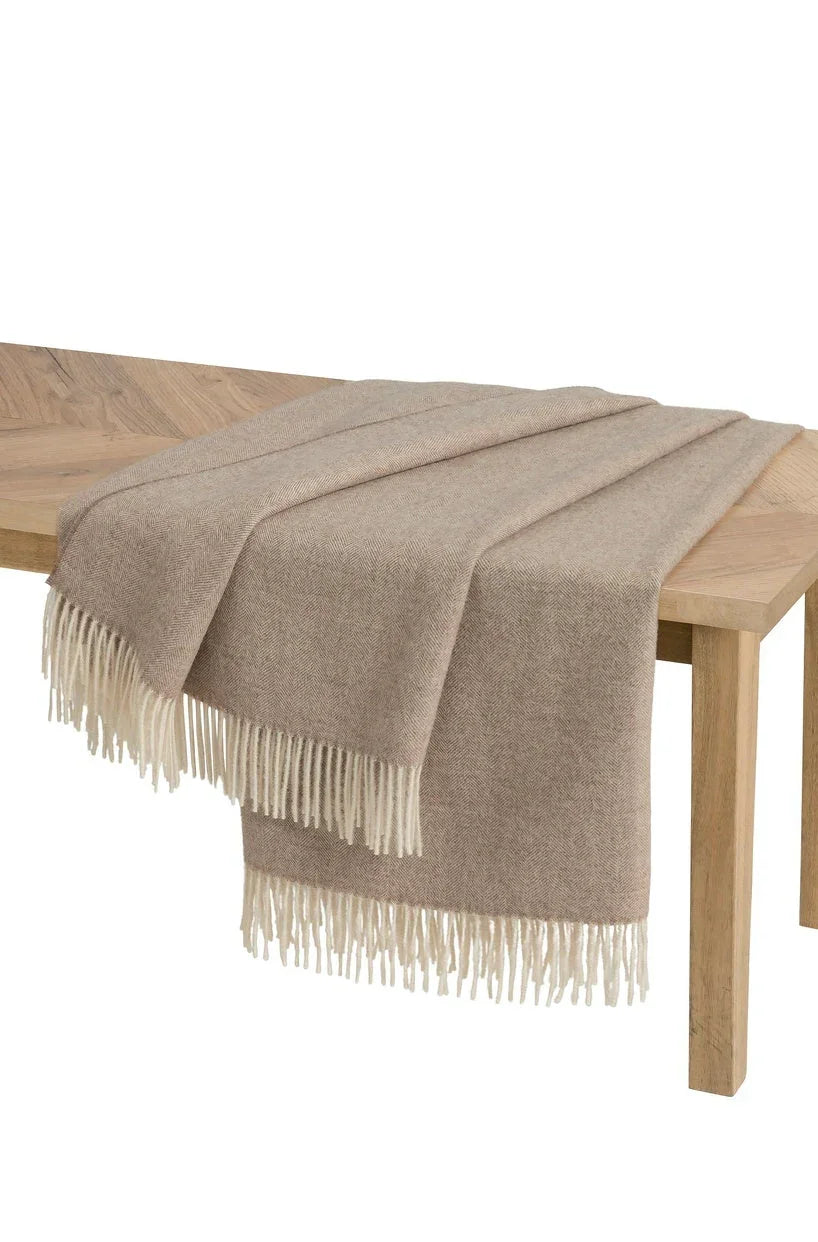 Apu Kuntur - Alpaka Decke - Fischgrat - 100% Baby-Alpaka