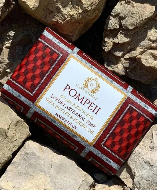CASA AMALFI POMPEII BODY SCRUB - BLACK ELIXIR - Maison de Parfum