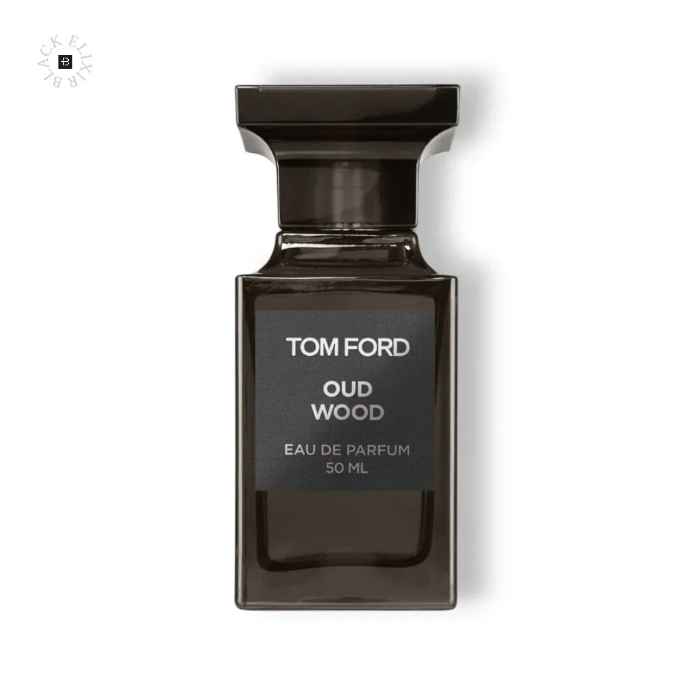 Edler schwarzer Flakon Tom Ford Oud Wood 50ml Eau de Parfum auf weißem Hintergrund