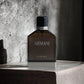 Eleganter Flakon Eau de Nuit Eau de Toilette auf Betonoberfläche, Herrenduft-Design