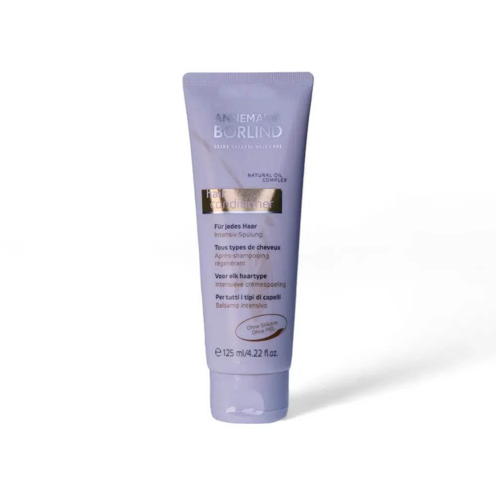 Haarconditioner Tube für alle Haartypen, natürliche Haarpflege, 125ml, auf weißem Hintergrund