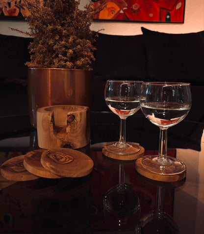 Untersetzer - 6 Stück im Stamm - aus Olivenholz