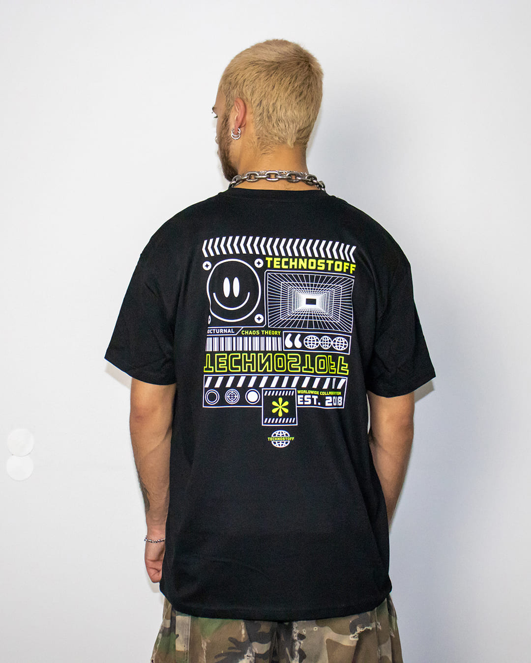 Minimalism T-Shirt (black, unisex)