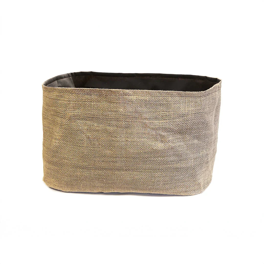 Juteeinsatz für unsere Pflanzkiste