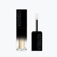 Flüssiger Lidschatten in Gold mit Applikator, elegantes schwarzes Design, Makeup Produkt