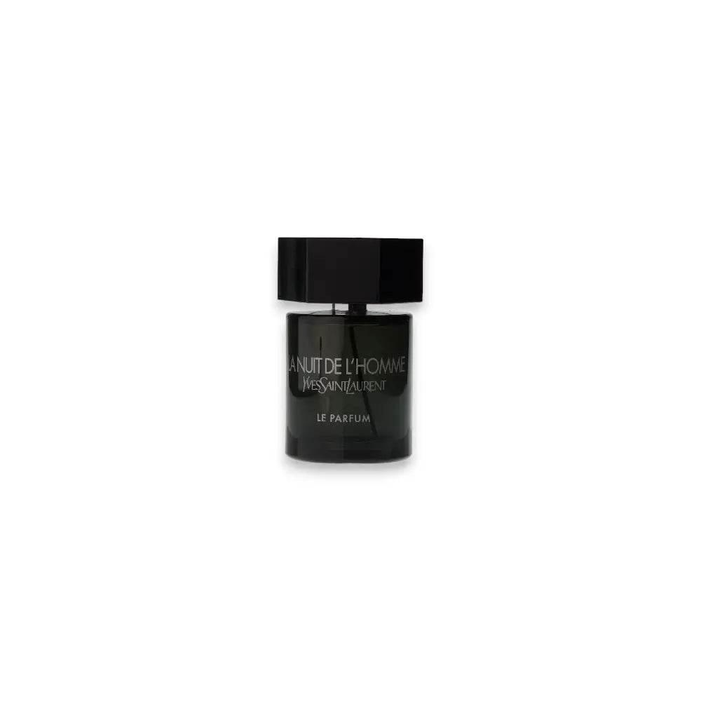 Schwarzer Parfumflakon La Nuit de L’Homme auf weißem Hintergrund, Herrenduft, Elegant
