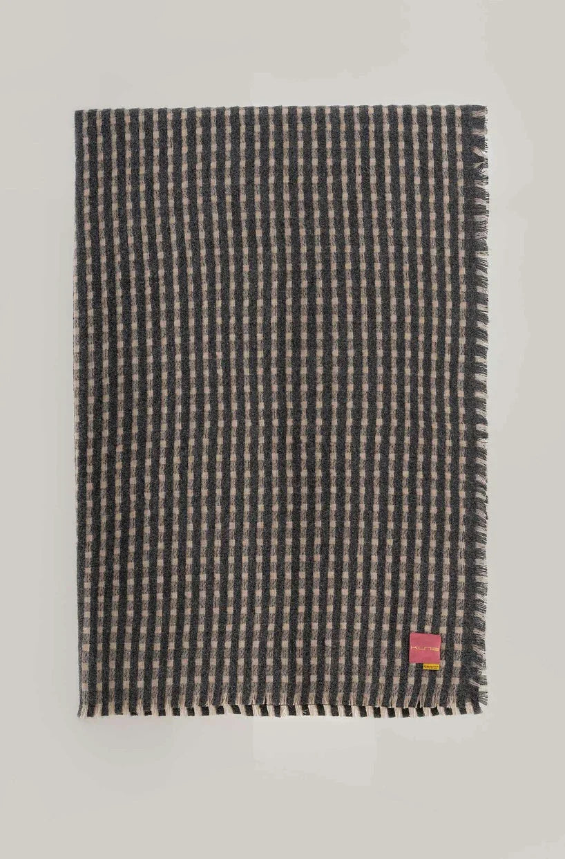 KUNA - Y05 Decke – Premium aus Baby-Alpaka & Seide