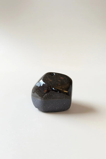 no need for more - Räucherstäbchenhalter - Keramik - Pebble