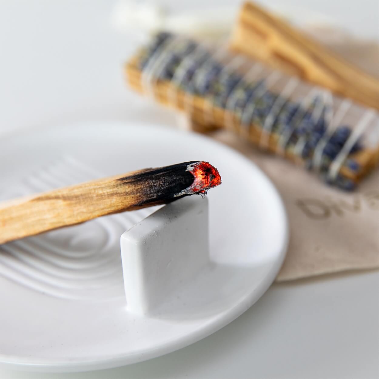 Palo Santo räuchern | Starter-Set für Yoga & Meditation | mit Räucherschale