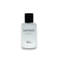 Sauvage After Shave Balsam in mattem Glasflakon mit schwarzem Deckel auf weißem Hintergrund