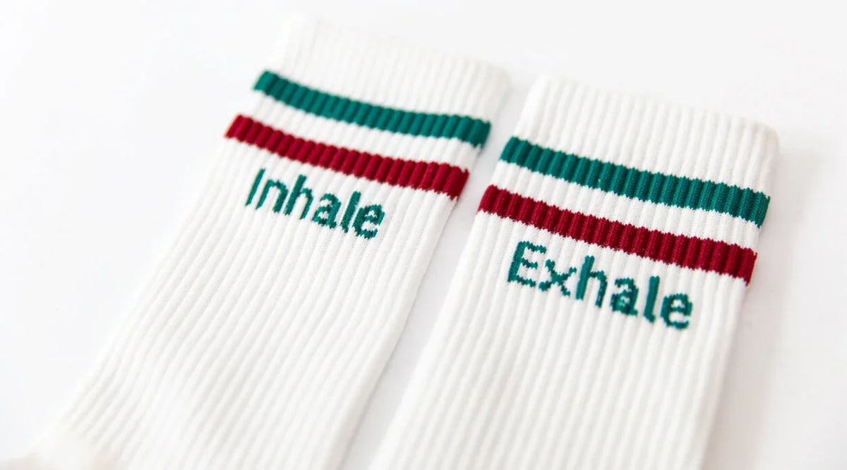 Socken mit Yoga-Motiv: Inhale Exhale | Namasté