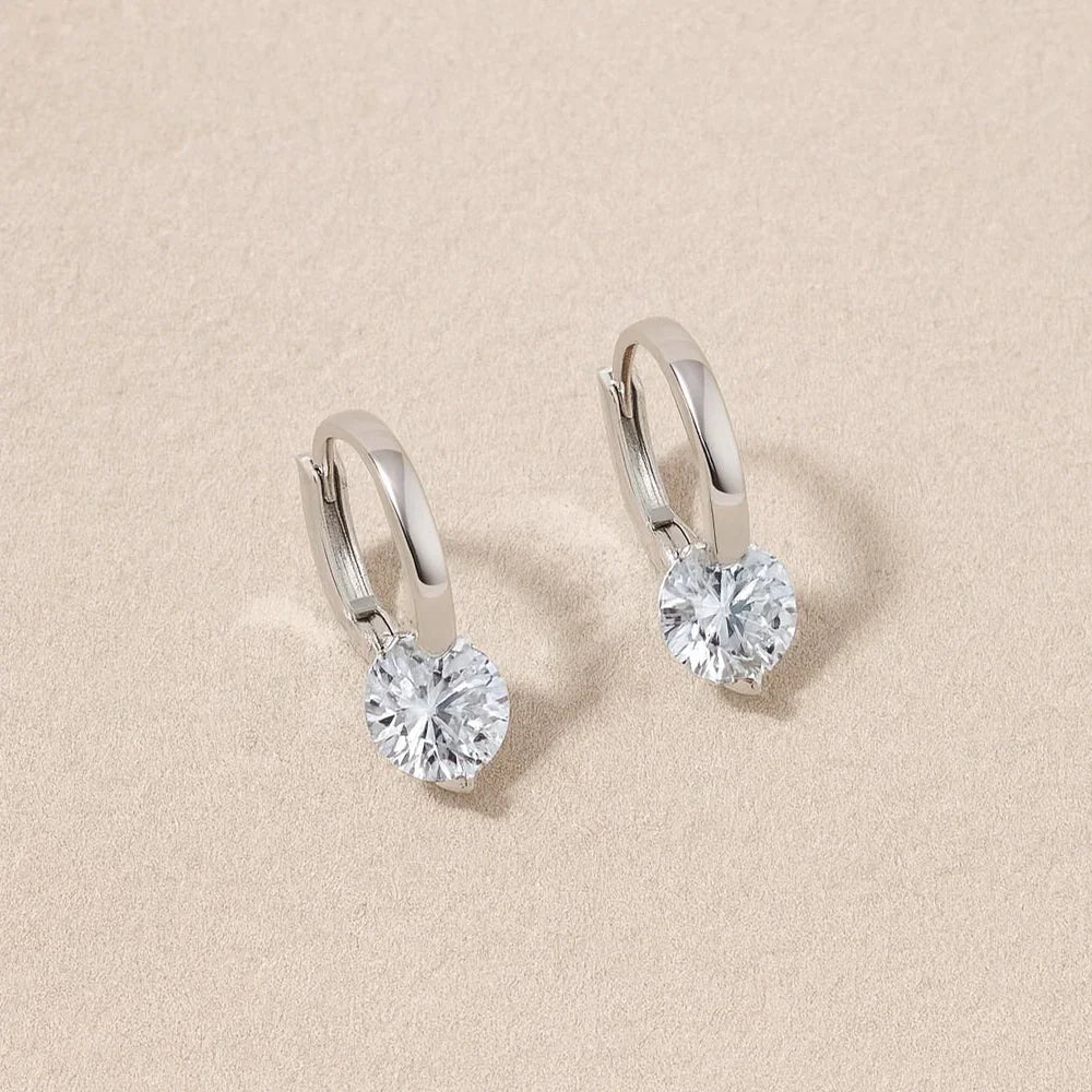 Ohrringe aus 925er Sterling-Silber, mit klarem Kristallstein