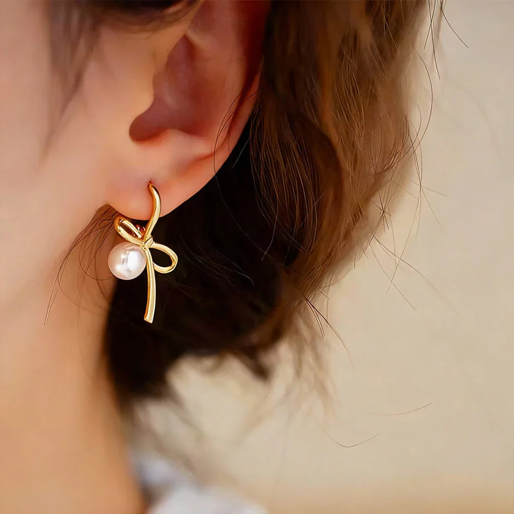 Ohrringe aus 925er Sterling-Silber, Creole mit Perle und Schleife