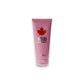 Pinkfarbene Tube Wood Charming Bath & Shower Gel, dekoriert mit rotem Ahornblatt, freigestellt.