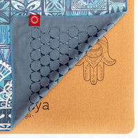 Yoga Handtuch rutschfest aus recycelter Mikrofaser & Silikon-Struktur auf der Unterseite