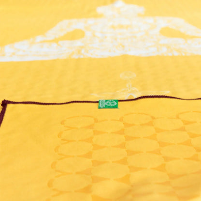 Yoga Handtuch rutschfest aus recycelter Mikrofaser & Silikon-Struktur auf der Unterseite