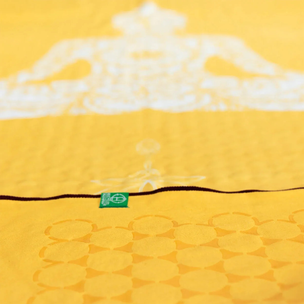 Yoga Handtuch rutschfest aus recycelter Mikrofaser & Silikon-Struktur auf der Unterseite