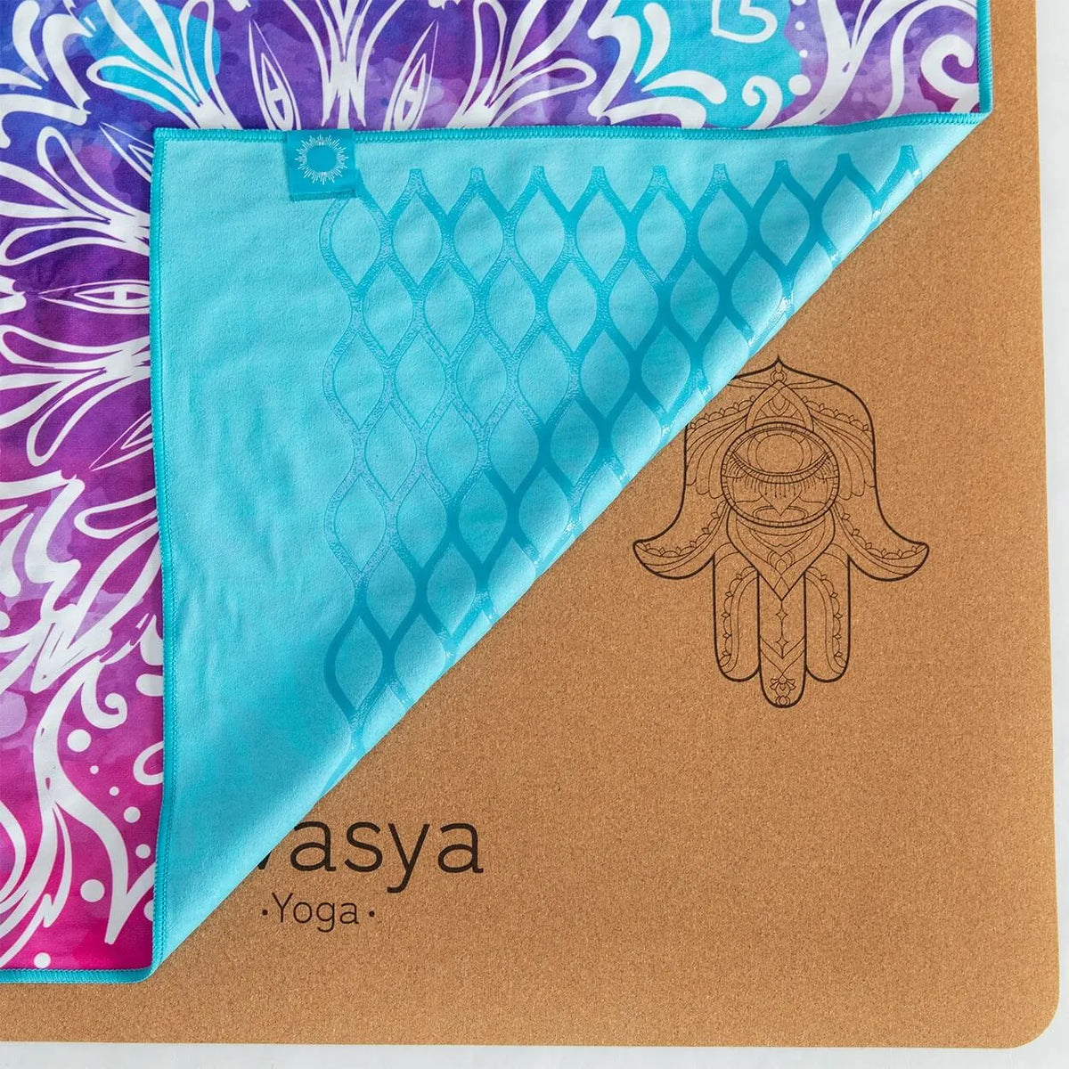 Yoga Handtuch rutschfest aus recycelter Mikrofaser & Silikon-Struktur auf der Unterseite