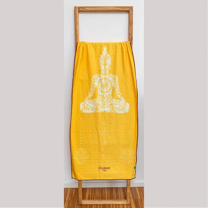 Yoga Handtuch rutschfest aus recycelter Mikrofaser & Silikon-Struktur auf der Unterseite