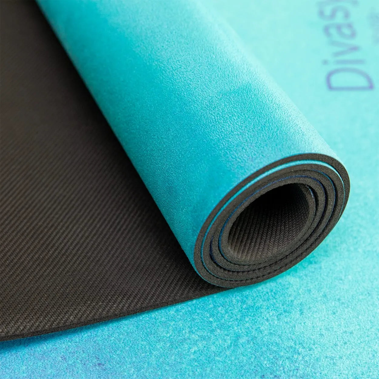 Nachhaltige Yogamatte aus Naturkautschuk & recycelter Mikrofaser