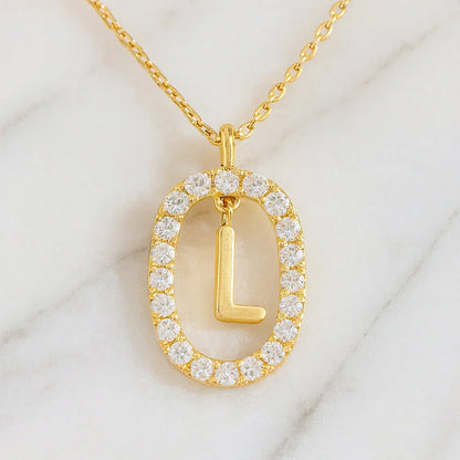 Kette mit Anhänger aus 925er Sterling-Silber, verschiedene Buchstaben im Strasskreis, 45cm