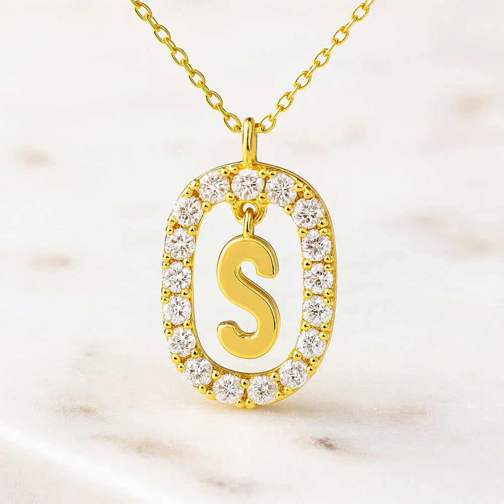 Kette mit Anhänger aus 925er Sterling-Silber, verschiedene Buchstaben im Strasskreis, 45cm