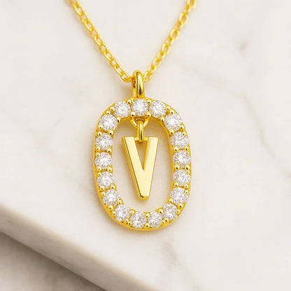 Kette mit Anhänger aus 925er Sterling-Silber, verschiedene Buchstaben im Strasskreis, 45cm