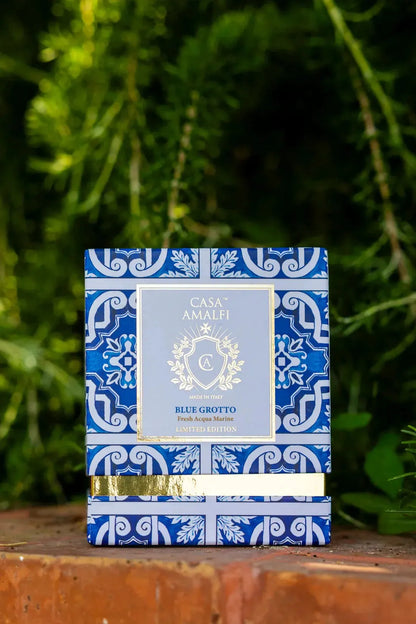 CASA AMALFI BLUE GROTTO HAND PAINTED CANDLE - Fresh Acqua Marine - BLACK ELIXIR - Maison de Parfum