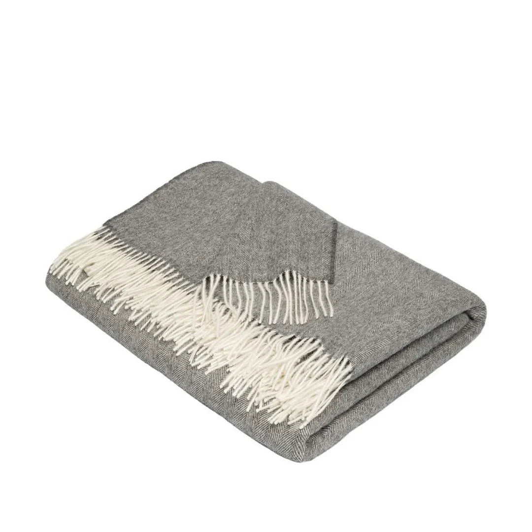 Apu Kuntur - Alpaka Decke - Fischgrat - 100% Baby-Alpaka