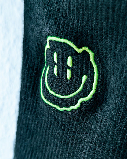 Distorted Smile - Neon bestickte Socken (schwarz)