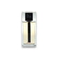 Klarglasflakon Dior Homme Sport Eau de Toilette mit schwarzem Verschluss, isoliert vor weißem Hintergrund.
