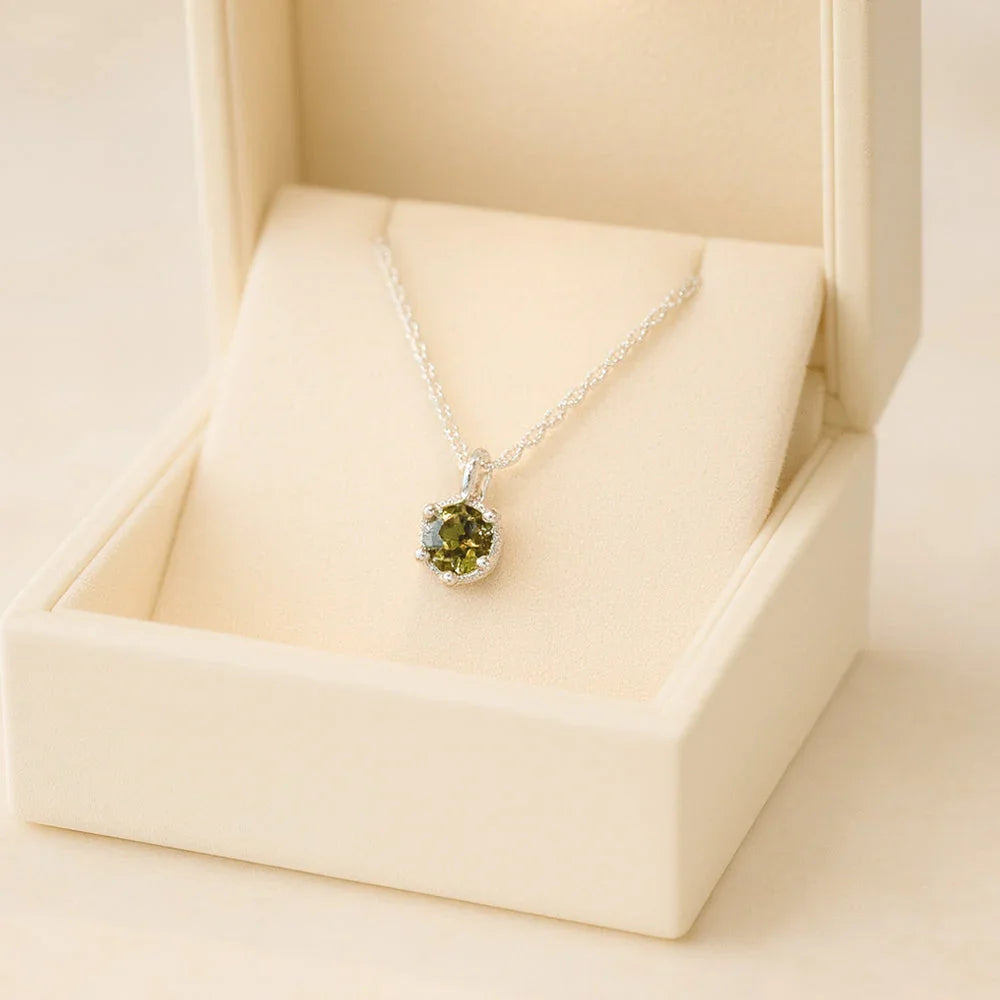 Kette mit Anhänger aus 925er Sterling-Silber, Kleiner Kristall