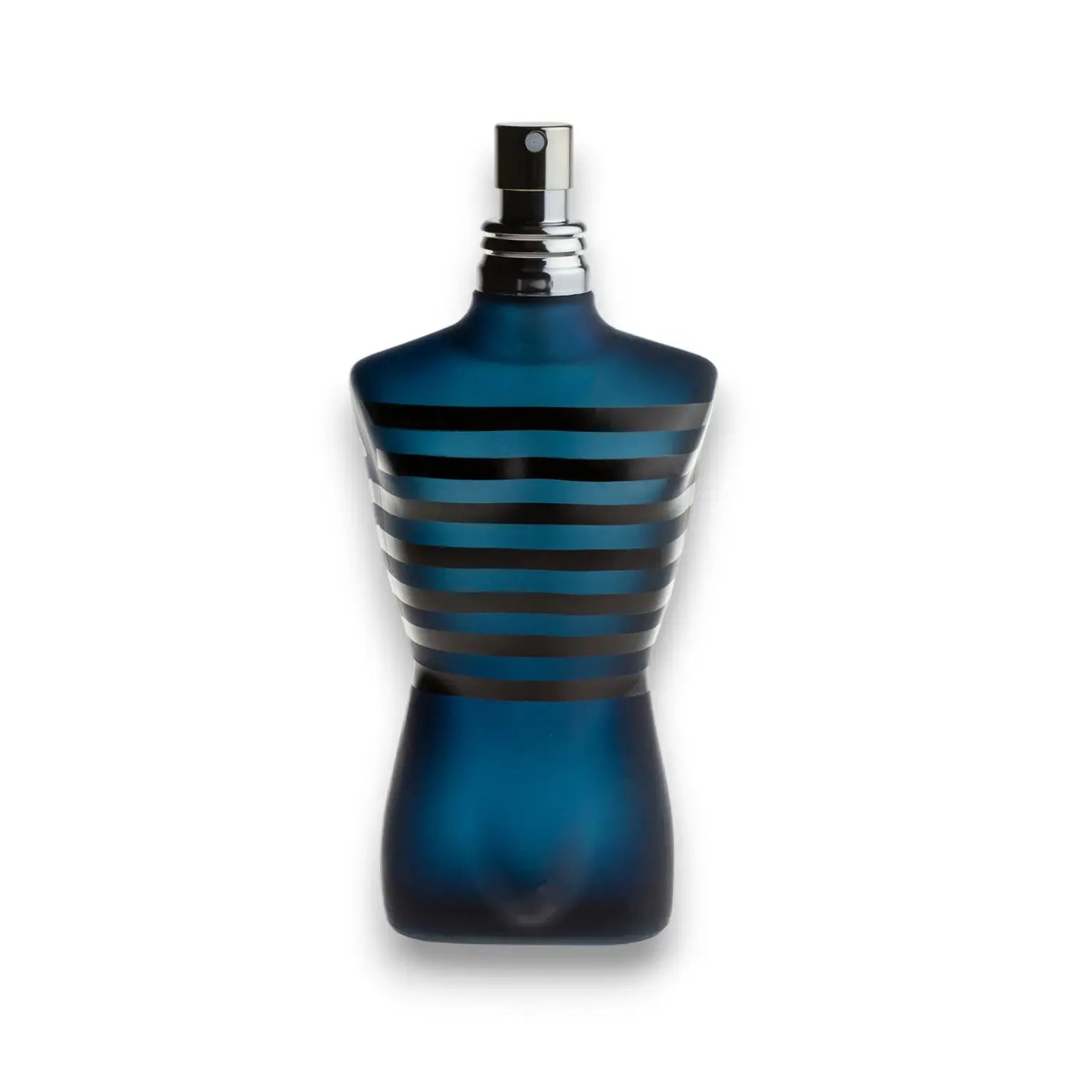 Dunkelblauer Parfumflakon in Torsoform mit schwarzen Streifen auf weißem Hintergrund.