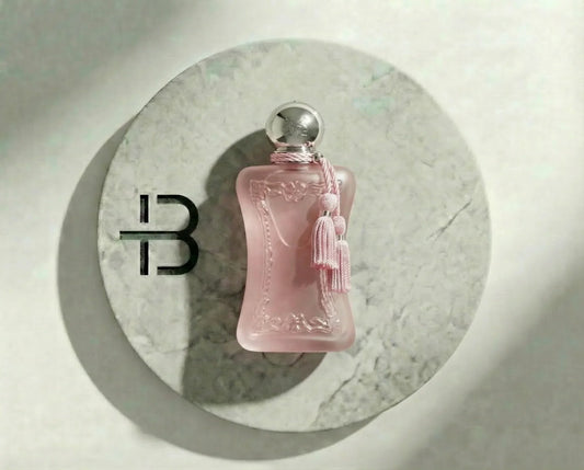 mach_dieser_Flasche_liegt_auf__Nano_Banana_Pro_46225 - BLACK ELIXIR - Maison de Parfum