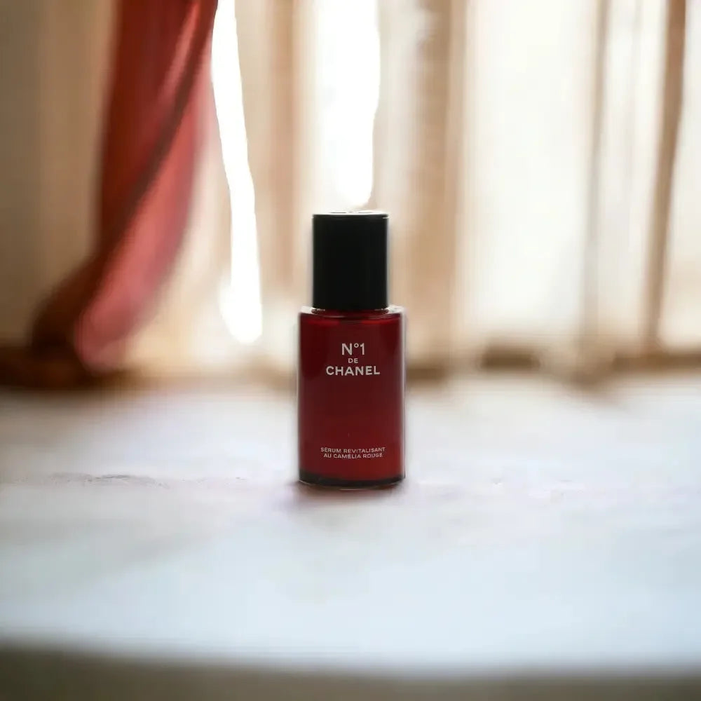 N°1 de Chanel Red Camellia Revitalizing Serum CHANEL