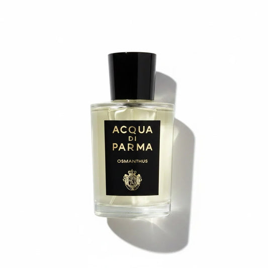 Acqua di Parma Osmanthus Parfumflakon auf weißem Hintergrund