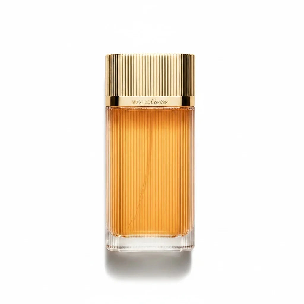 Must de Cartier Parfumflakon in Gold und Transparent auf weißem Hintergrund