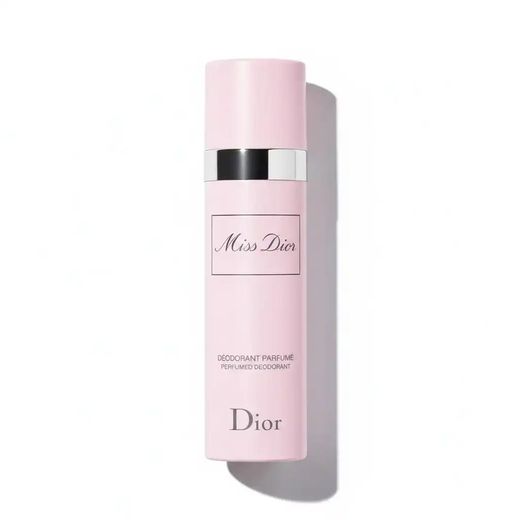 Rosa Flakon von Miss Dior Parfumiertes Deodorant vor weißem Hintergrund